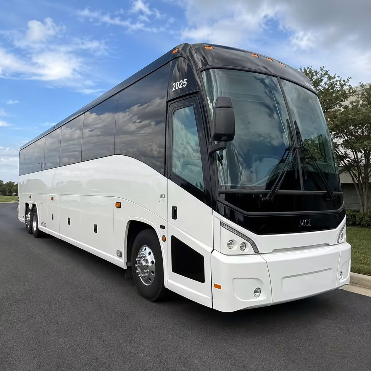 charter buses and party buses for florida panthers games at amerant bank arena