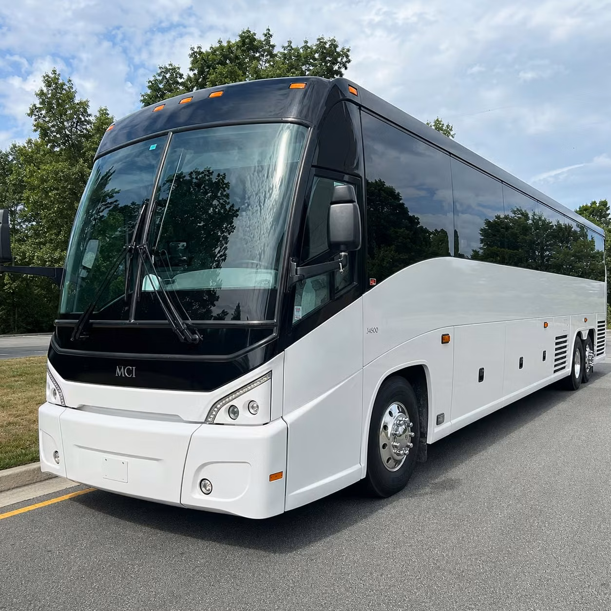 not in fort lauderdale you can still find long distance transportation nearby